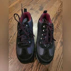 L.L. Bean New Balance Women's Multicolor Trail Hiking Shoea Size 7.5w